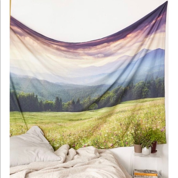 UO Tapestry - Picture 2 of 4